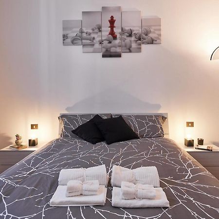 Apartamento ✦ Garden House In Centro - Free Parking ✦ Livorno Exterior foto